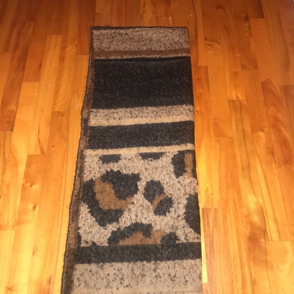 Oversized Zara Scarf Wrap - Picture 2 of 5